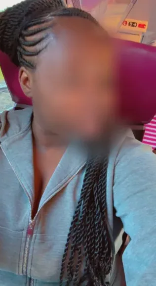 Alexandra, 21