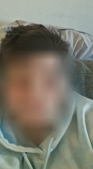 Andrea, 25