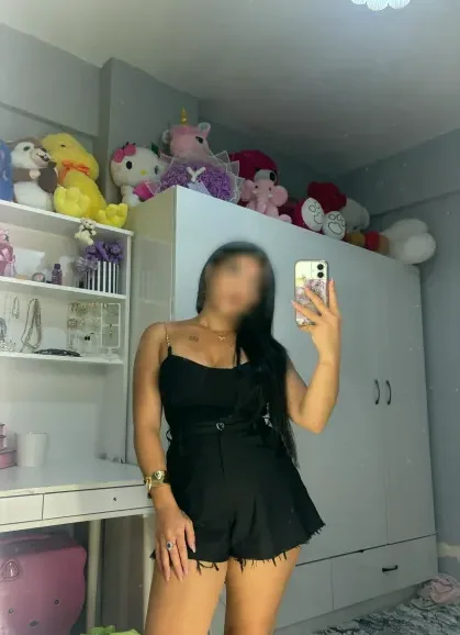 Anna, 27