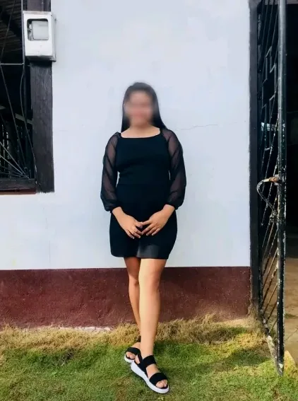 Anna, 26
