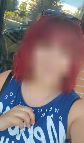 Clara, 28