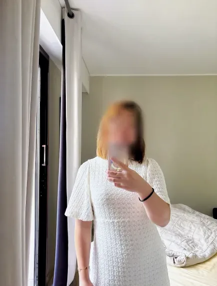 Emma, 30