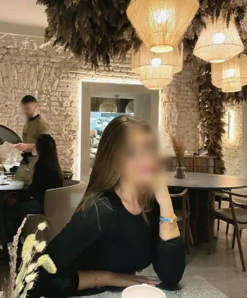 Ida, 25