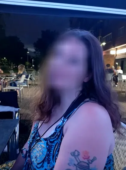 Ivona, 34