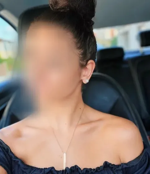 Jelena, 25