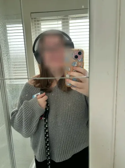 Katrin, 23