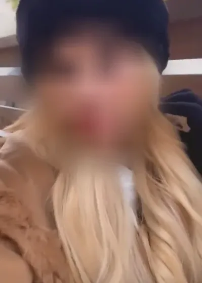 Lena, 26