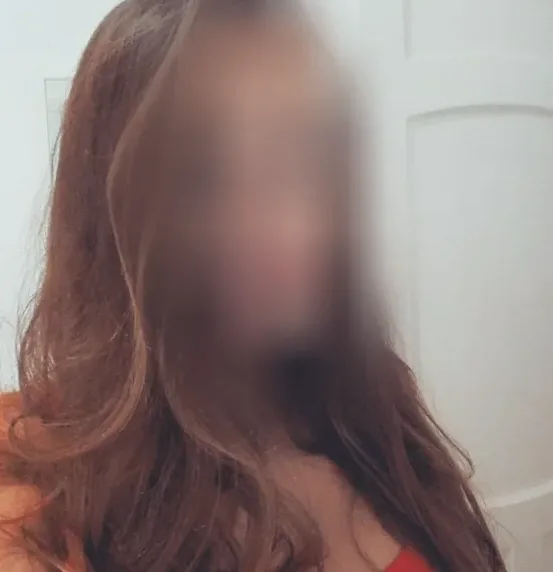 Melanie, 28