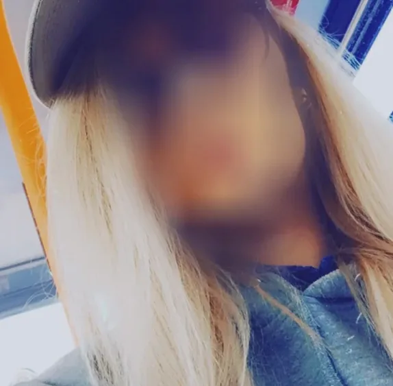 Nora, 28