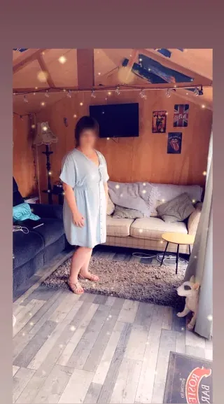 Sandra, 27