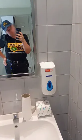 Sonja, 24